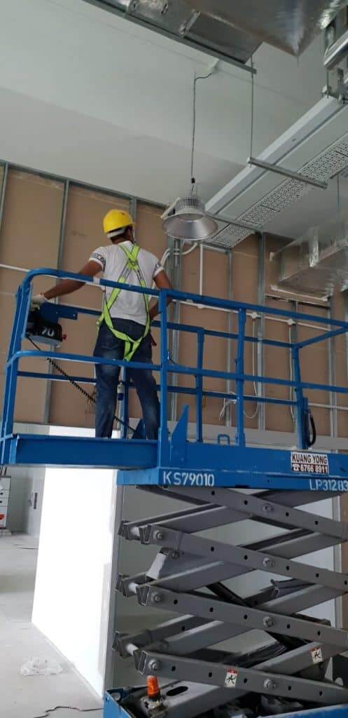 commercial electrical contractor